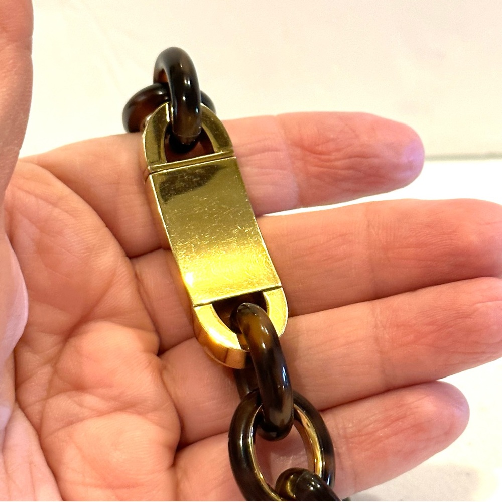 Michael Kors Bracelet.  Tortoise ID style in gold tone. - Picture 14 of 15